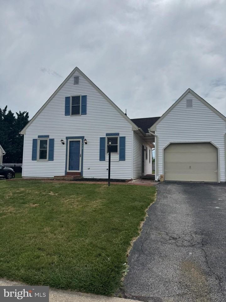 536 Bracken Dr - Photo 2 of 17
