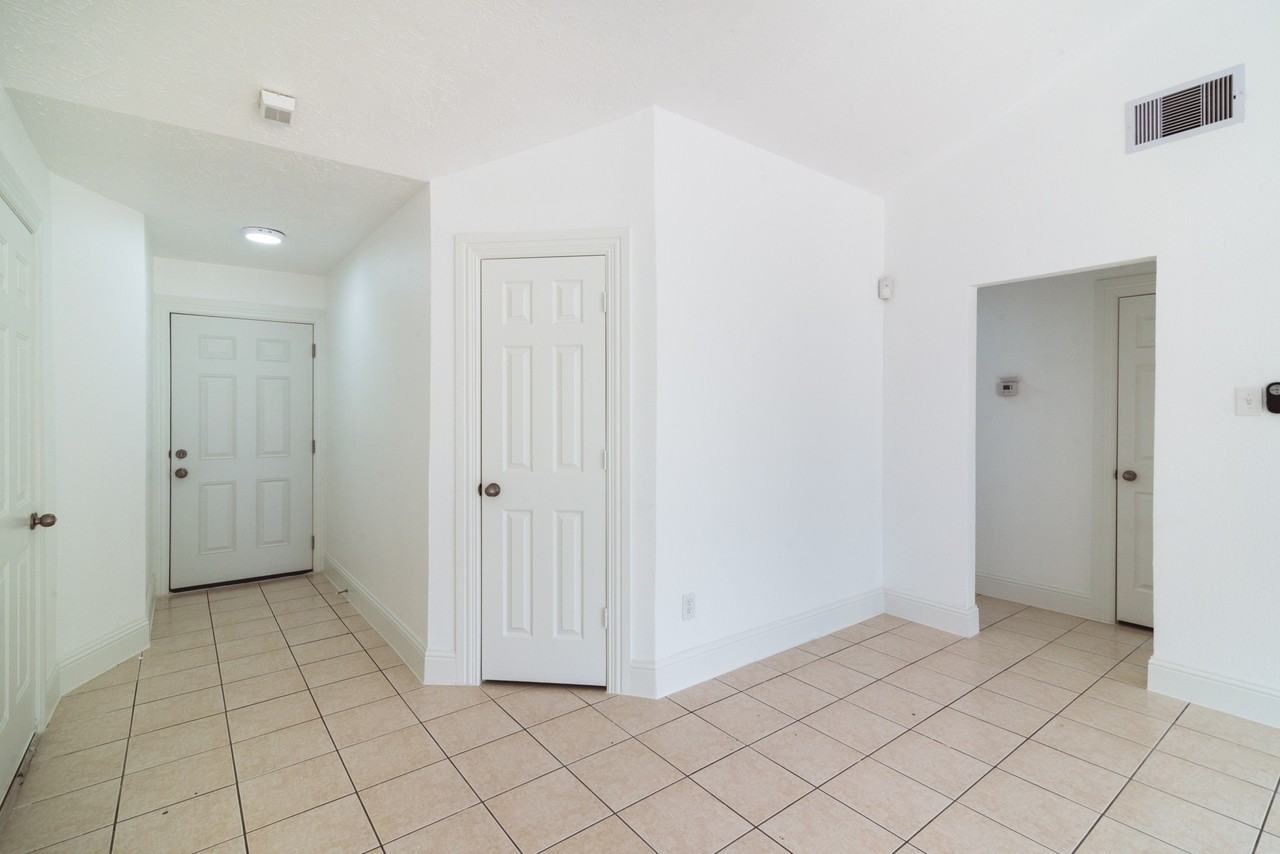 8602 Rockmont Ct #1 - Photo 7 of 20