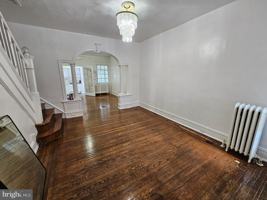featured image of 745 E Tioga St