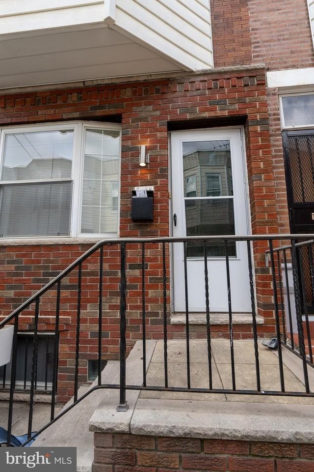 2022 S Opal St - Photo 2 of 24