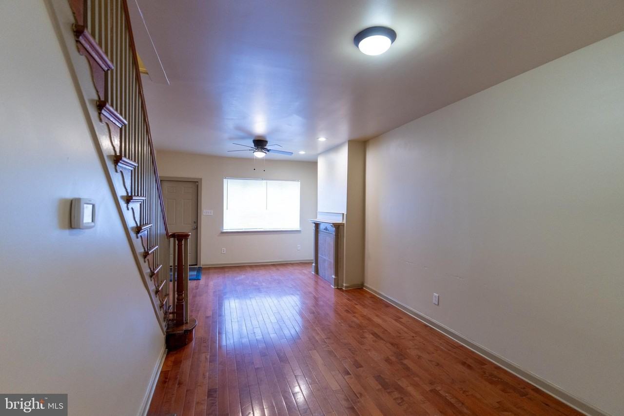 2022 S Opal St - Photo 3 of 24