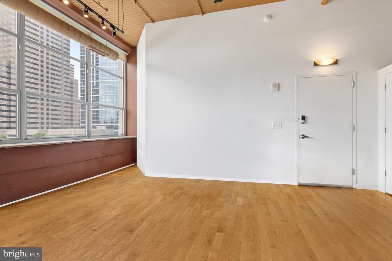 2200 Arch St #609 - Photo 2 of 10