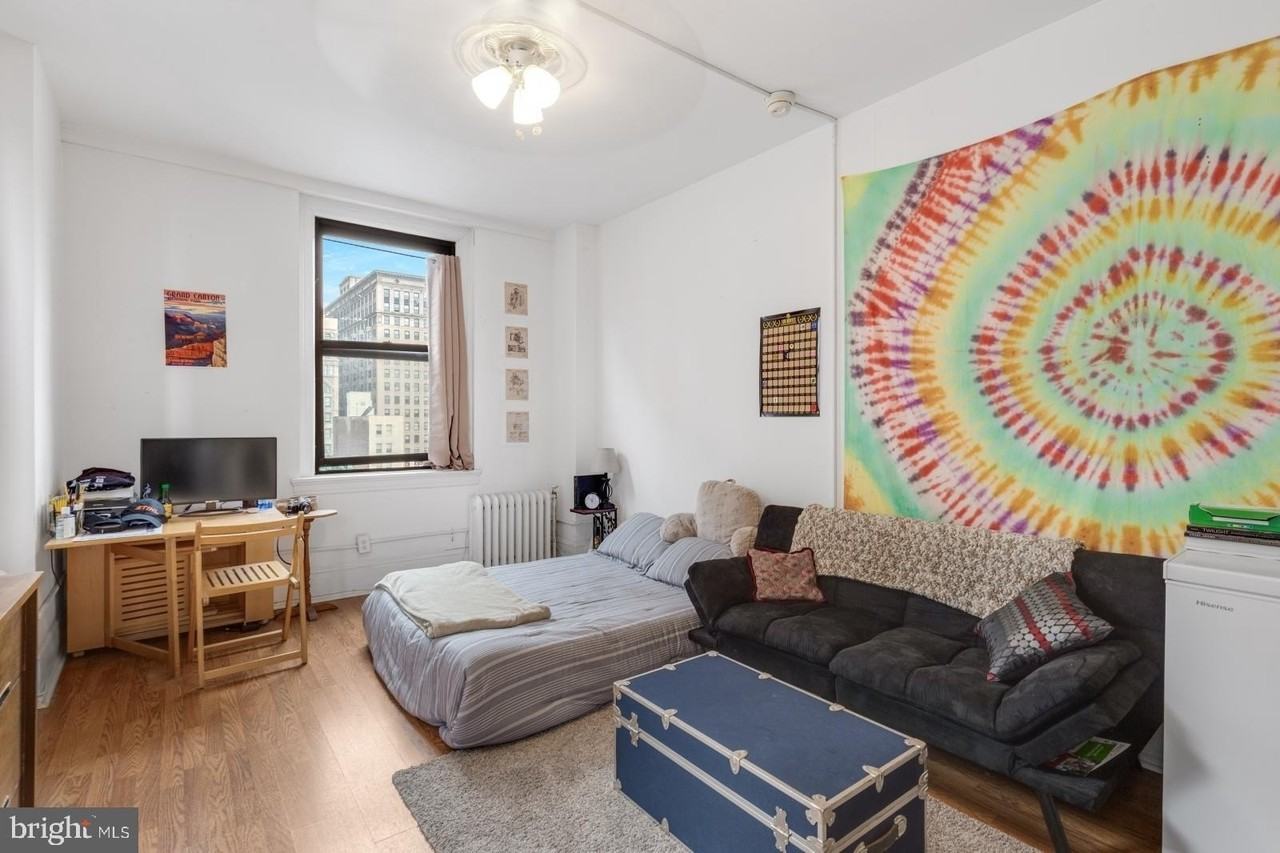 1324 Locust St #712 - Photo 2 of 32