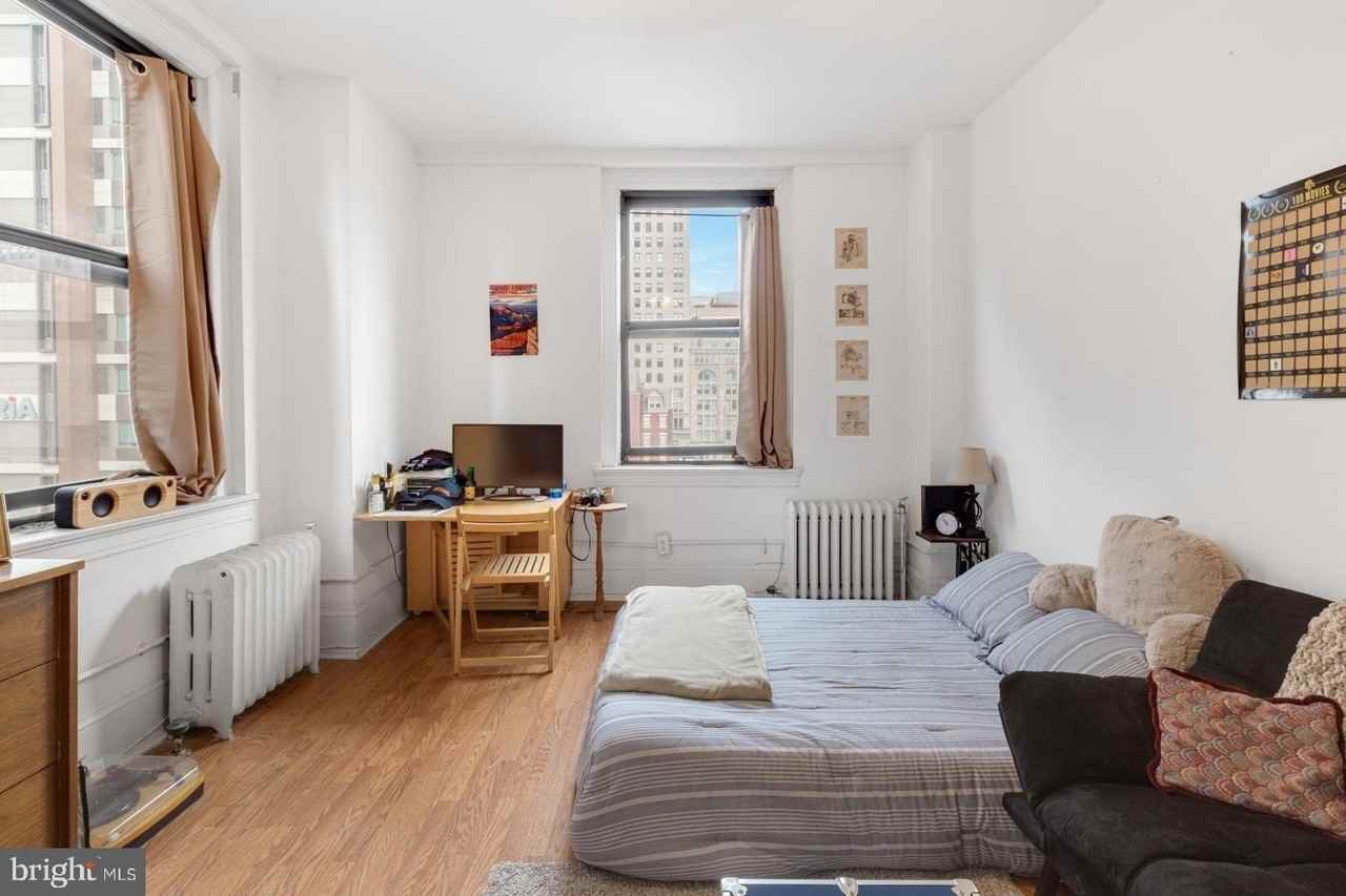 1324 Locust St #712 - Photo 3 of 32