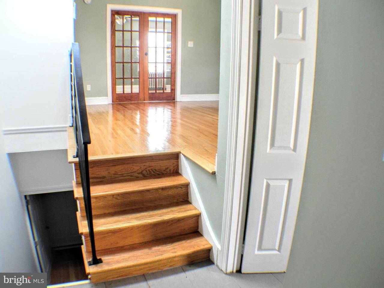 739 N 17th St #3rdFL - Photo 5 of 16