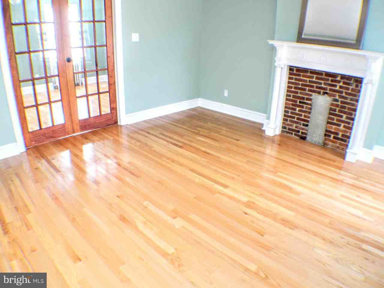 739 N 17th St #3rdFL - Photo 7 of 16