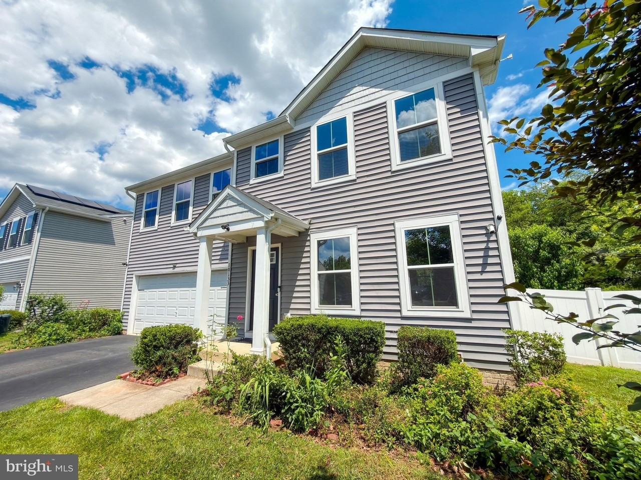 18133 Scenic Creek Ln - Photo 3 of 30