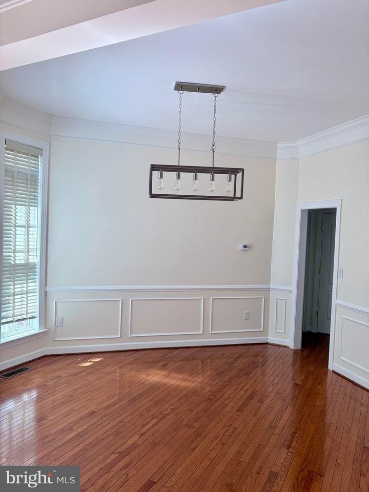 2178 Harithy Dr - Photo 2 of 31