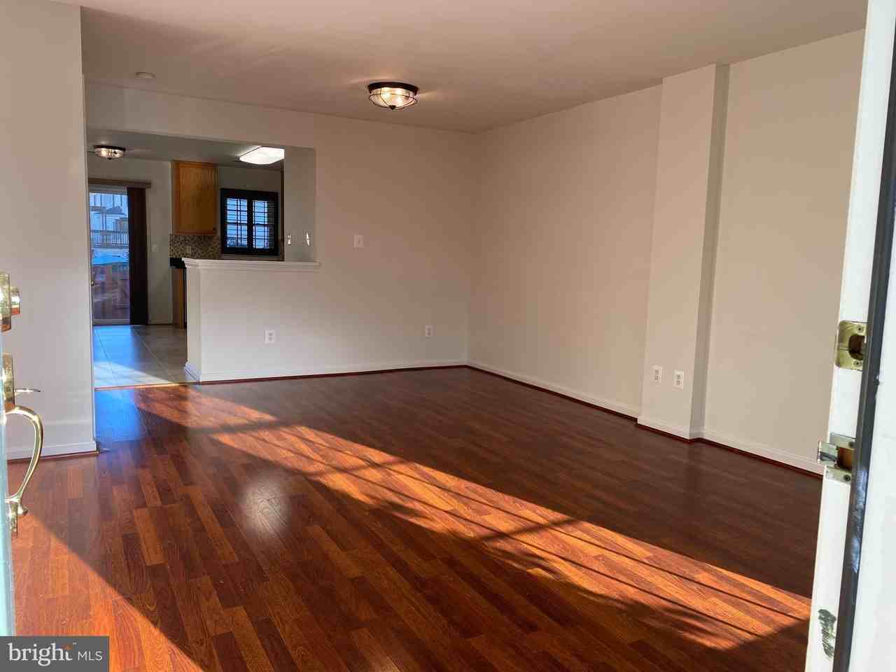 42793 Pilgrim Sq - Photo 2 of 22