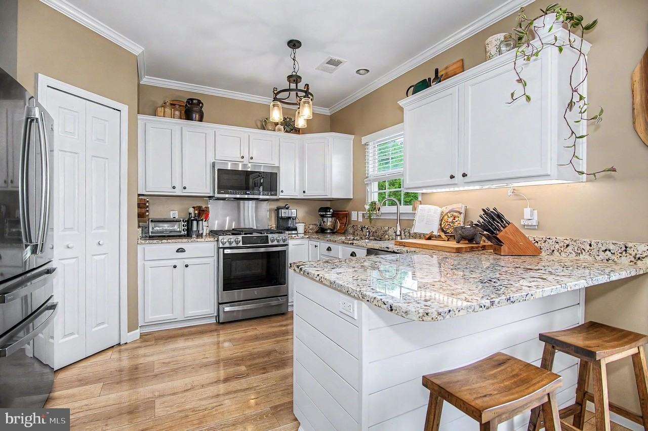 510 Lilac Ter Ne - Photo 6 of 43