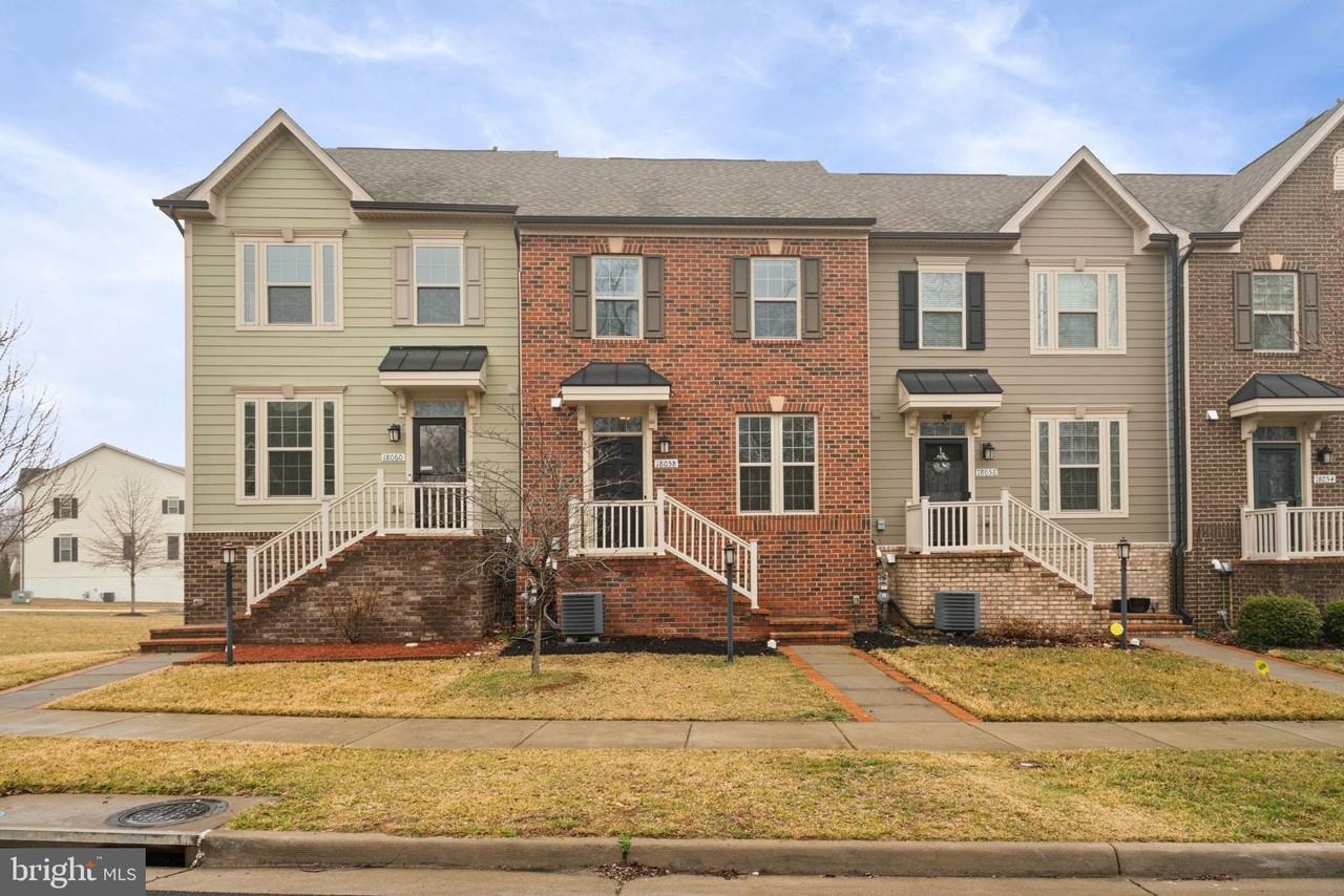18058 Red Cedar Rd - Photo 2 of 34