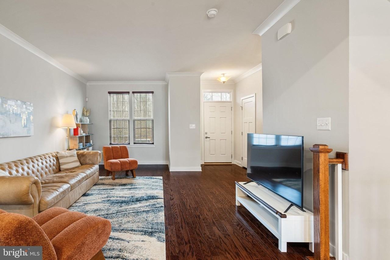 18058 Red Cedar Rd - Photo 7 of 34