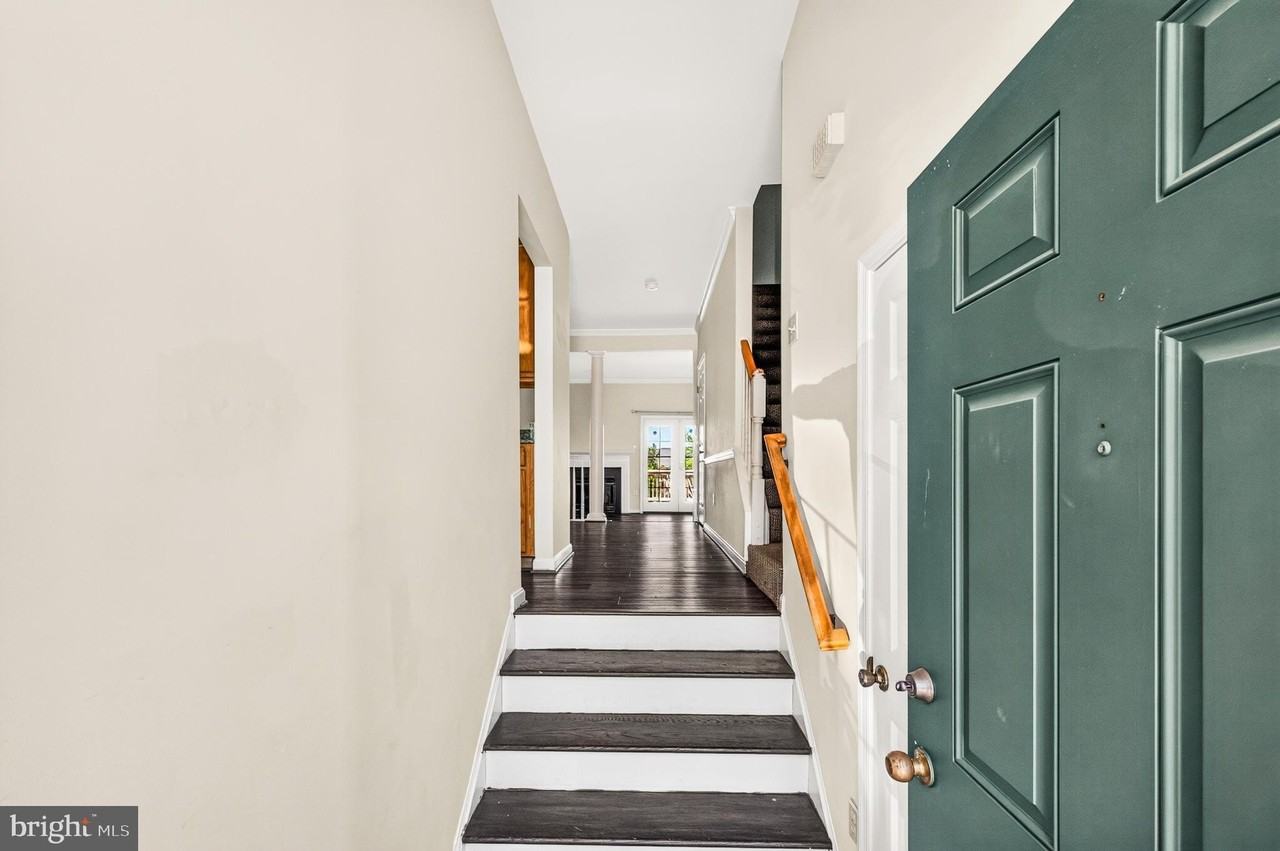 12351 Penzance Ln - Photo 5 of 40