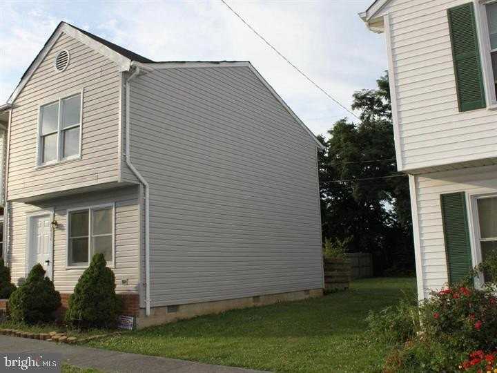 414 Cornwallis Ct - Photo 3 of 19