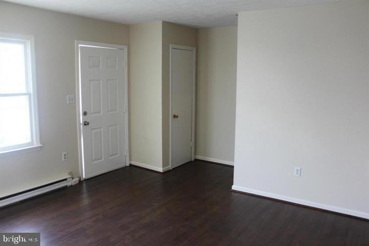 414 Cornwallis Ct - Photo 5 of 19