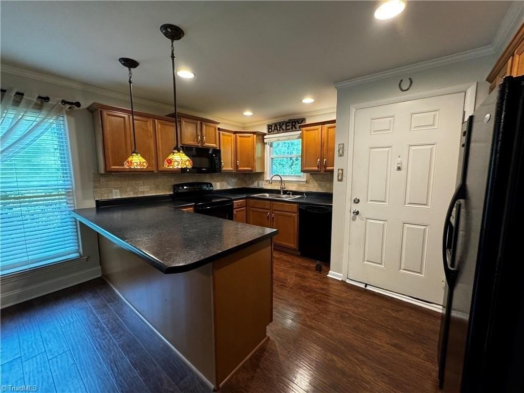 132 Turnwood Ln - Photo 4 of 14