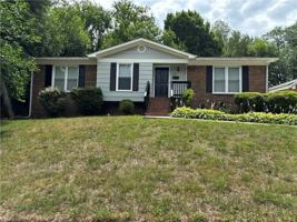 featured image of 421 Forest Hill Ave