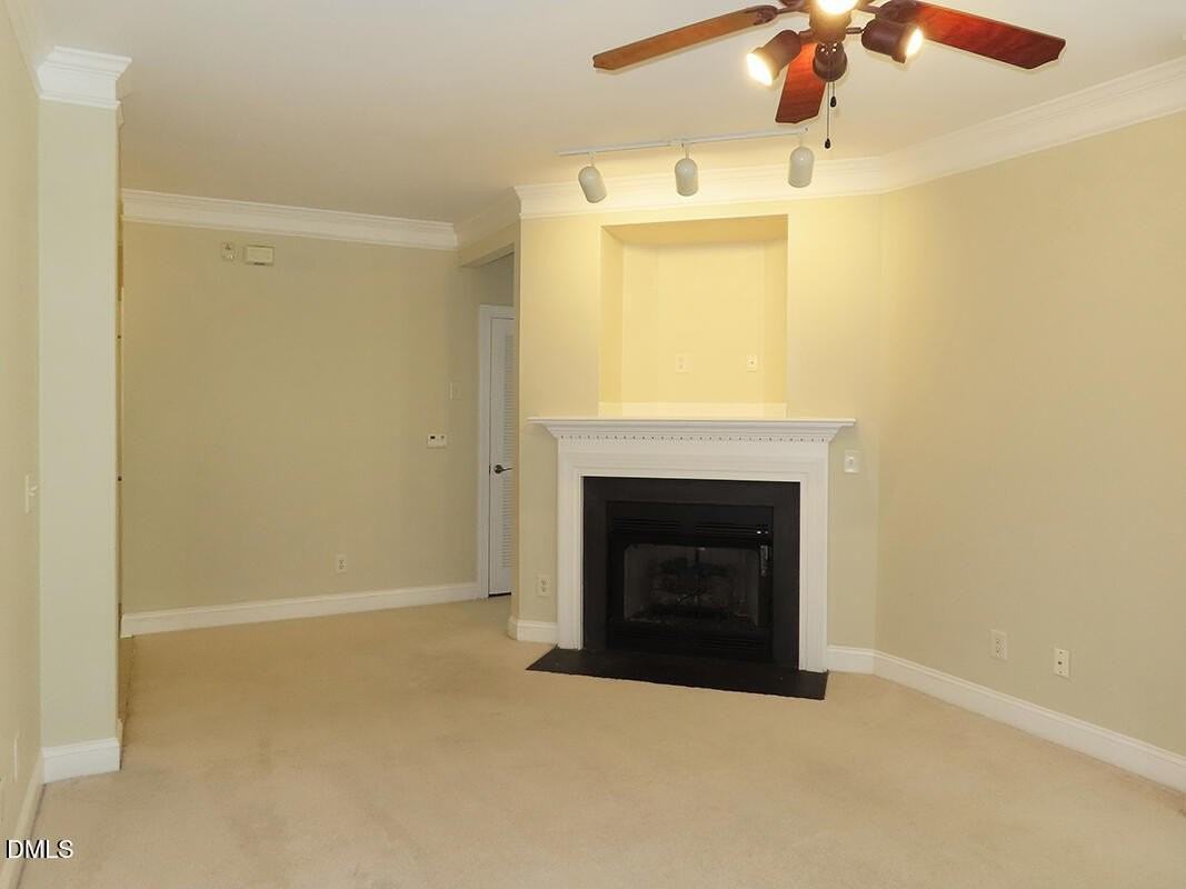 922 Providence Glen Dr - Photo 3 of 17