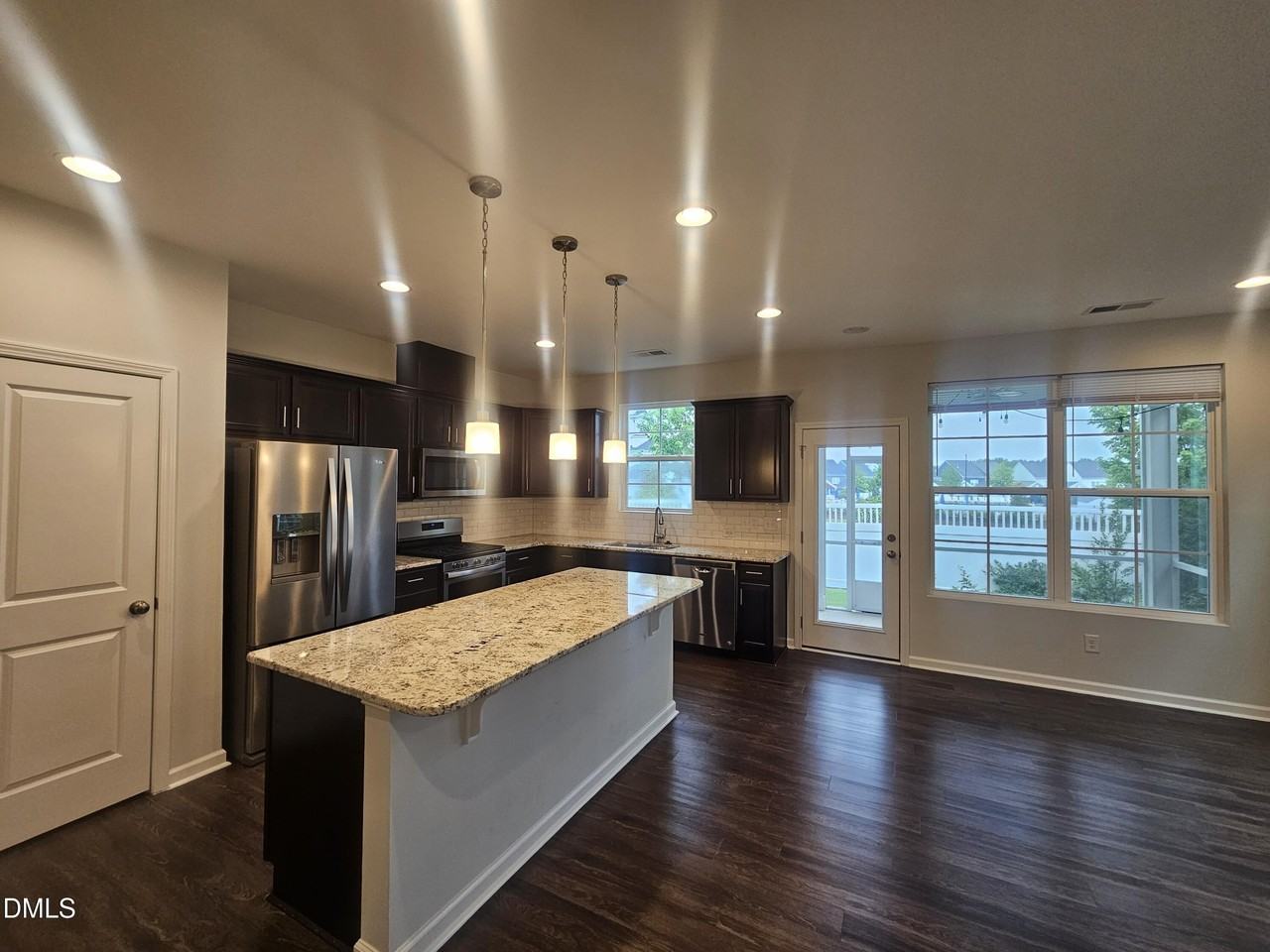 1109 Little Gem Ln - Photo 6 of 35