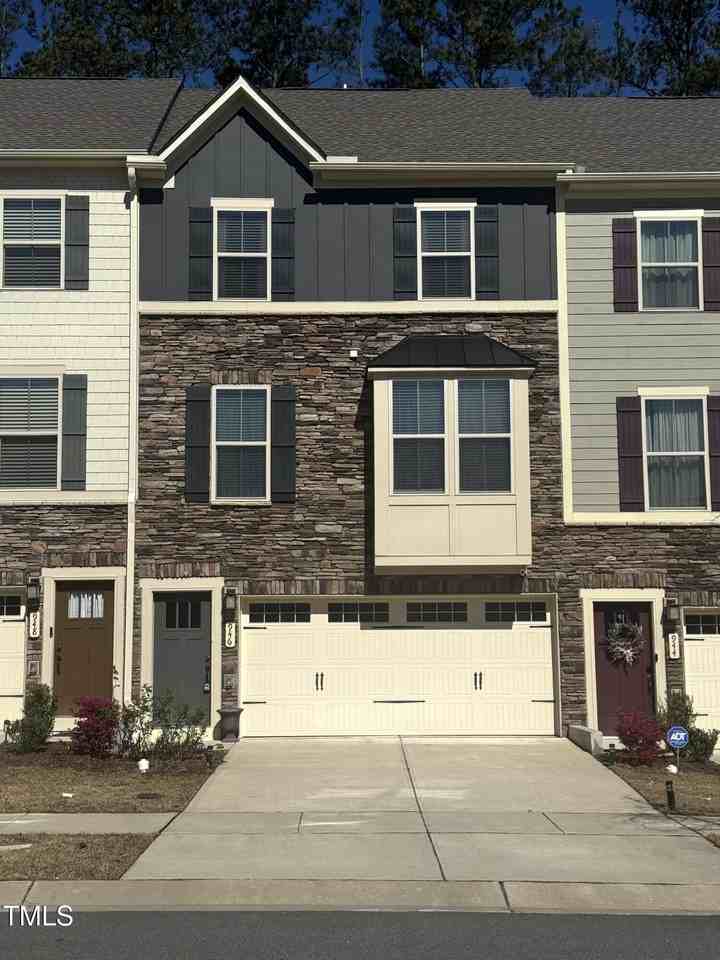 946 Channing Park Cir - Photo 3 of 50