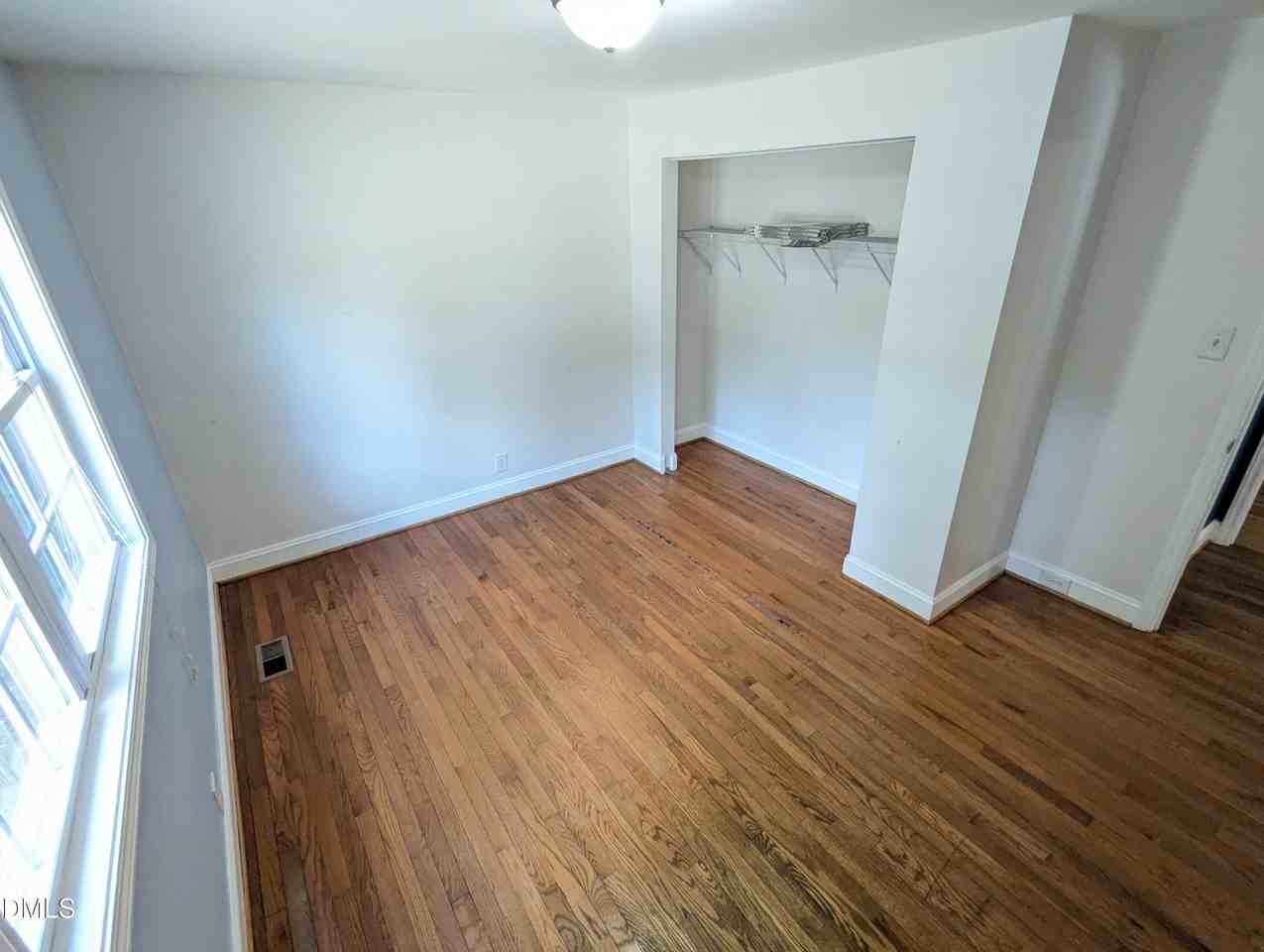 531 Lakeshore Dr - Photo 5 of 12