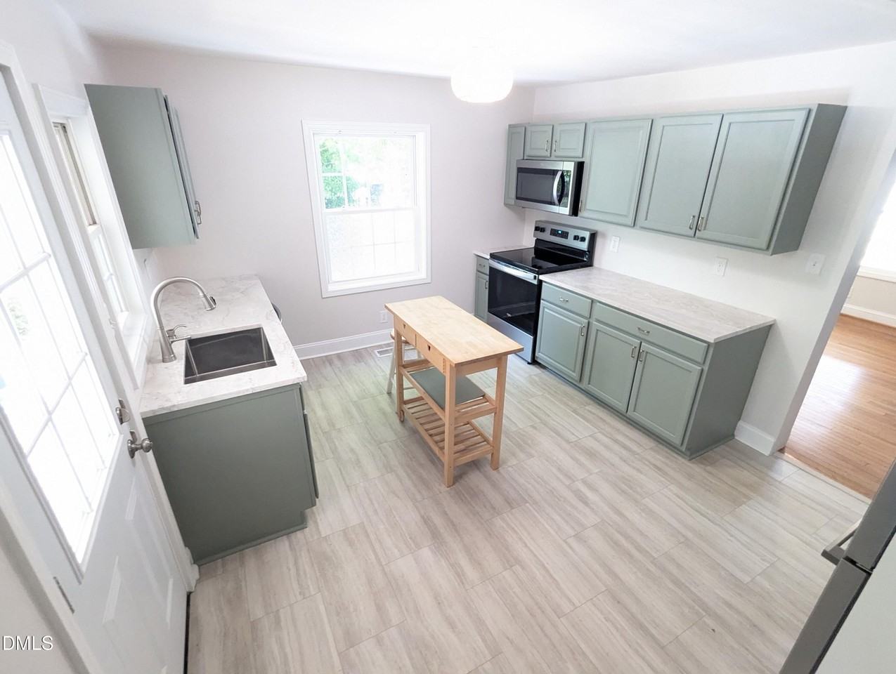 531 Lakeshore Dr - Photo 6 of 12