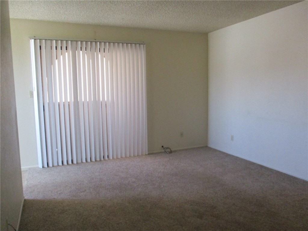 3653 Wendell Ave Apt C - Photo 4 of 11