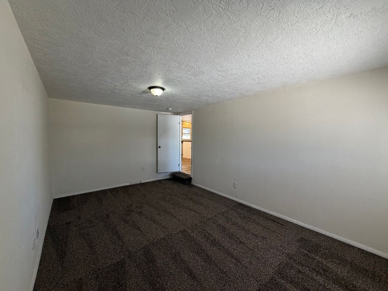 317 Cagua Dr Ne - Photo 5 of 11