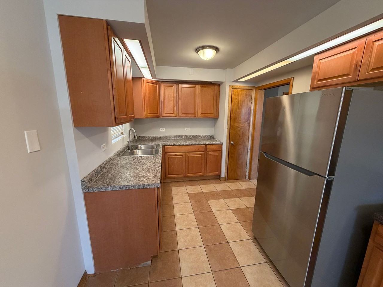 7106 W 16th - Photo 2 of 18