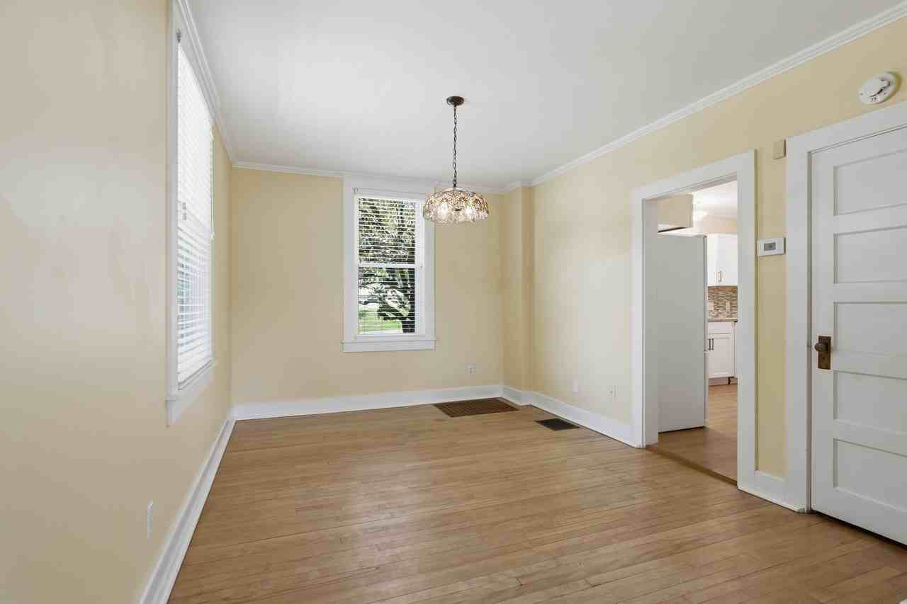 1301 Clarke St #1 - Photo 6 of 31
