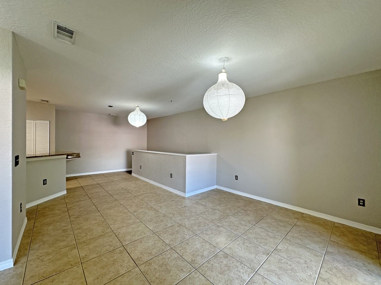 152 Sw Peacock Blvd #27-206 - Photo 5 of 39