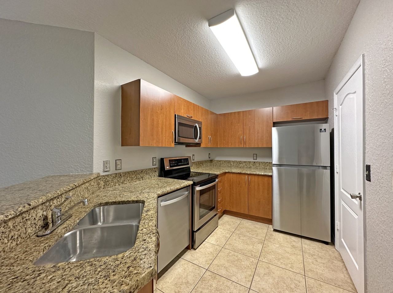152 Sw Peacock Blvd #27-206 - Photo 7 of 39