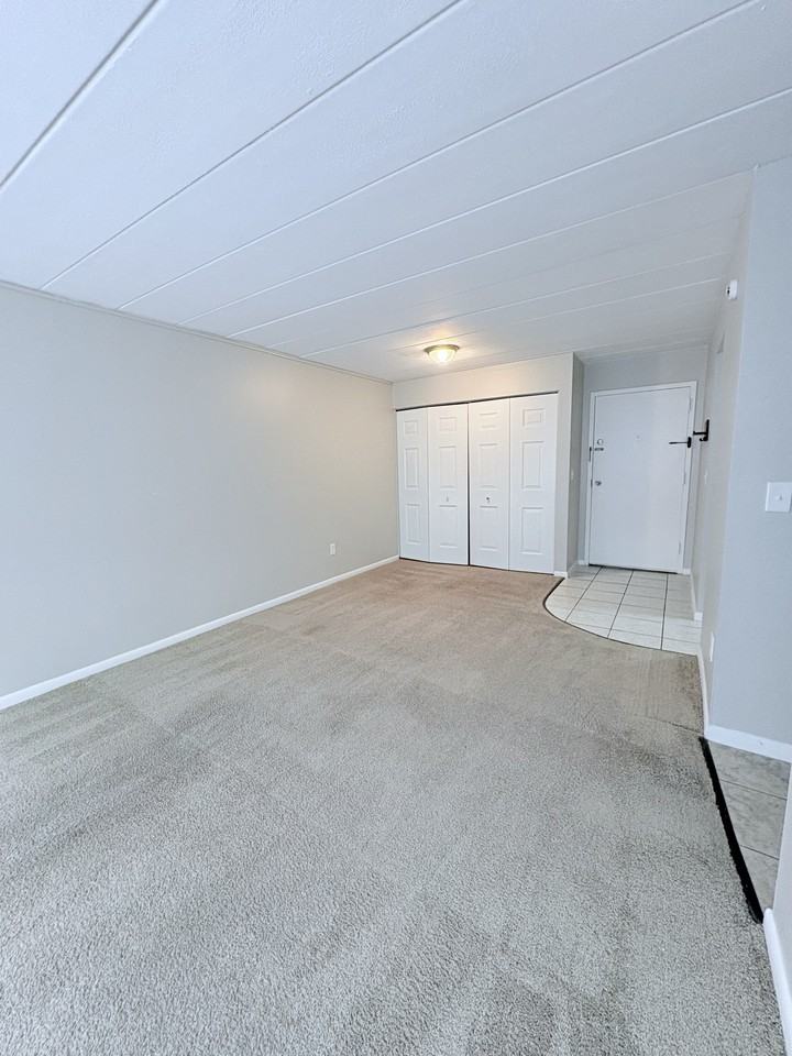 209C Mcknight Cir #C209 - Photo 4 of 13