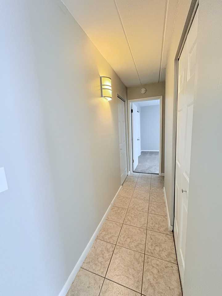 209C Mcknight Cir #C209 - Photo 5 of 13