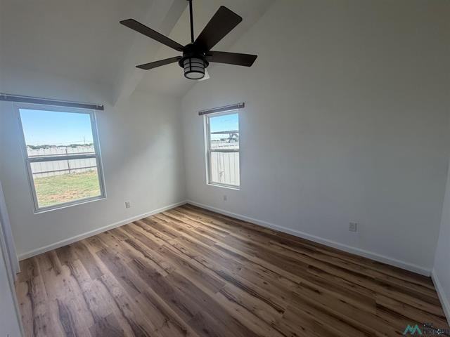 413 S 23rd St - Photo 4 of 11
