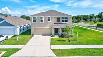 featured image of 7601 Rosewood Garden Loop