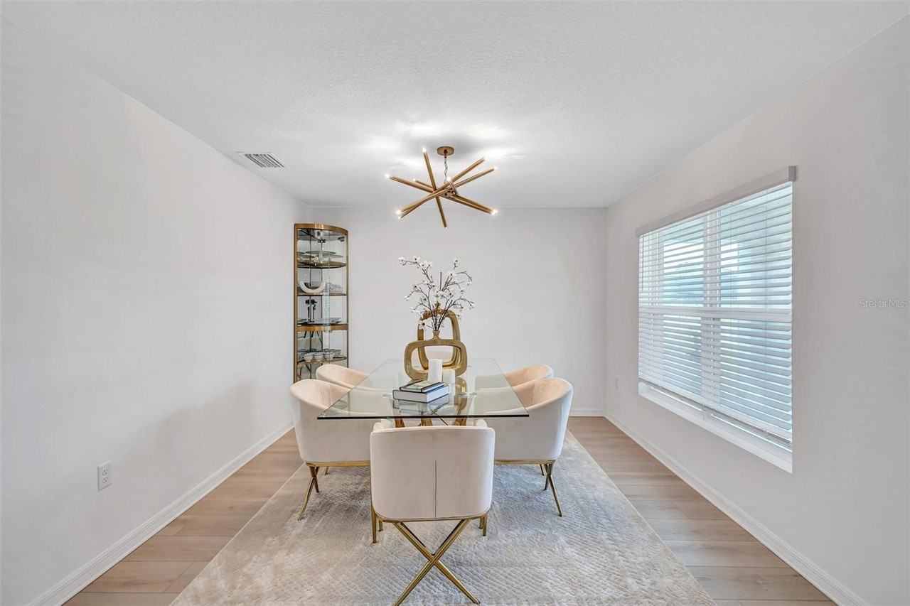 7601 Rosewood Garden Loop - Photo 5 of 47