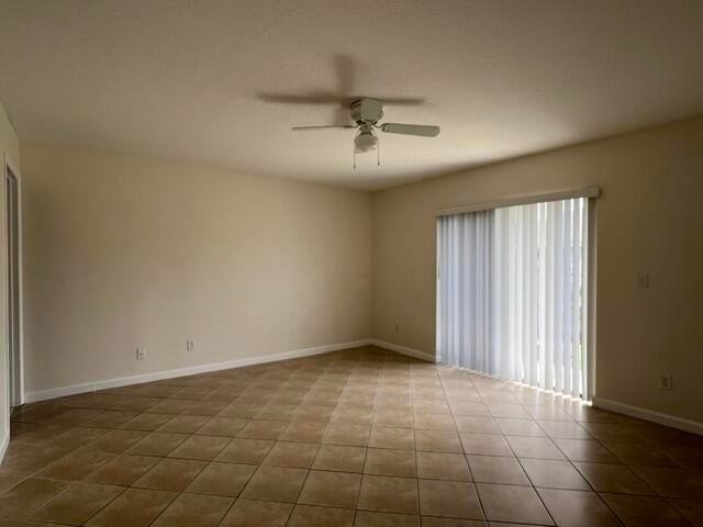 1307 Hempstead St - Photo 7 of 13