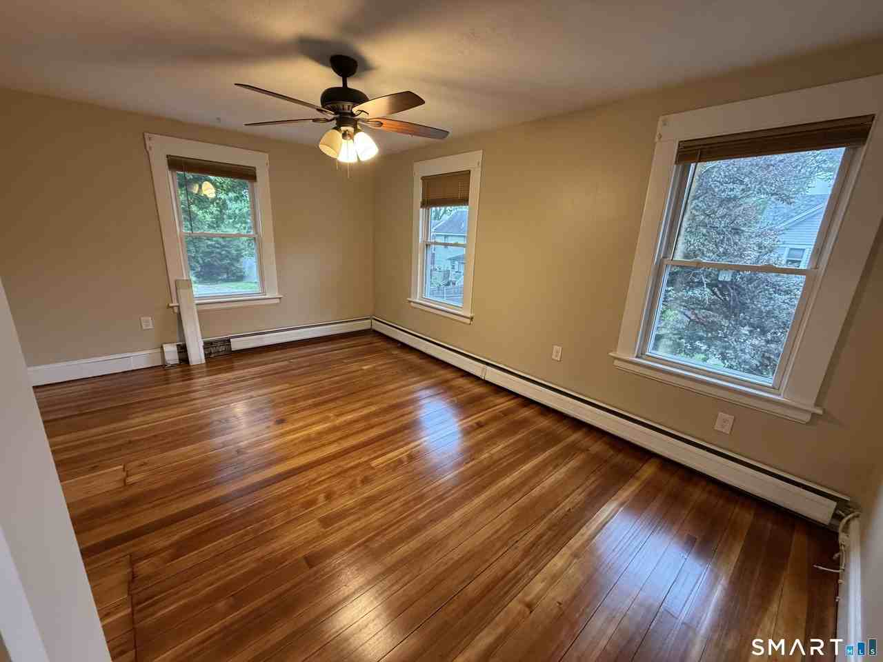 285 Hillside Ave - Photo 5 of 14