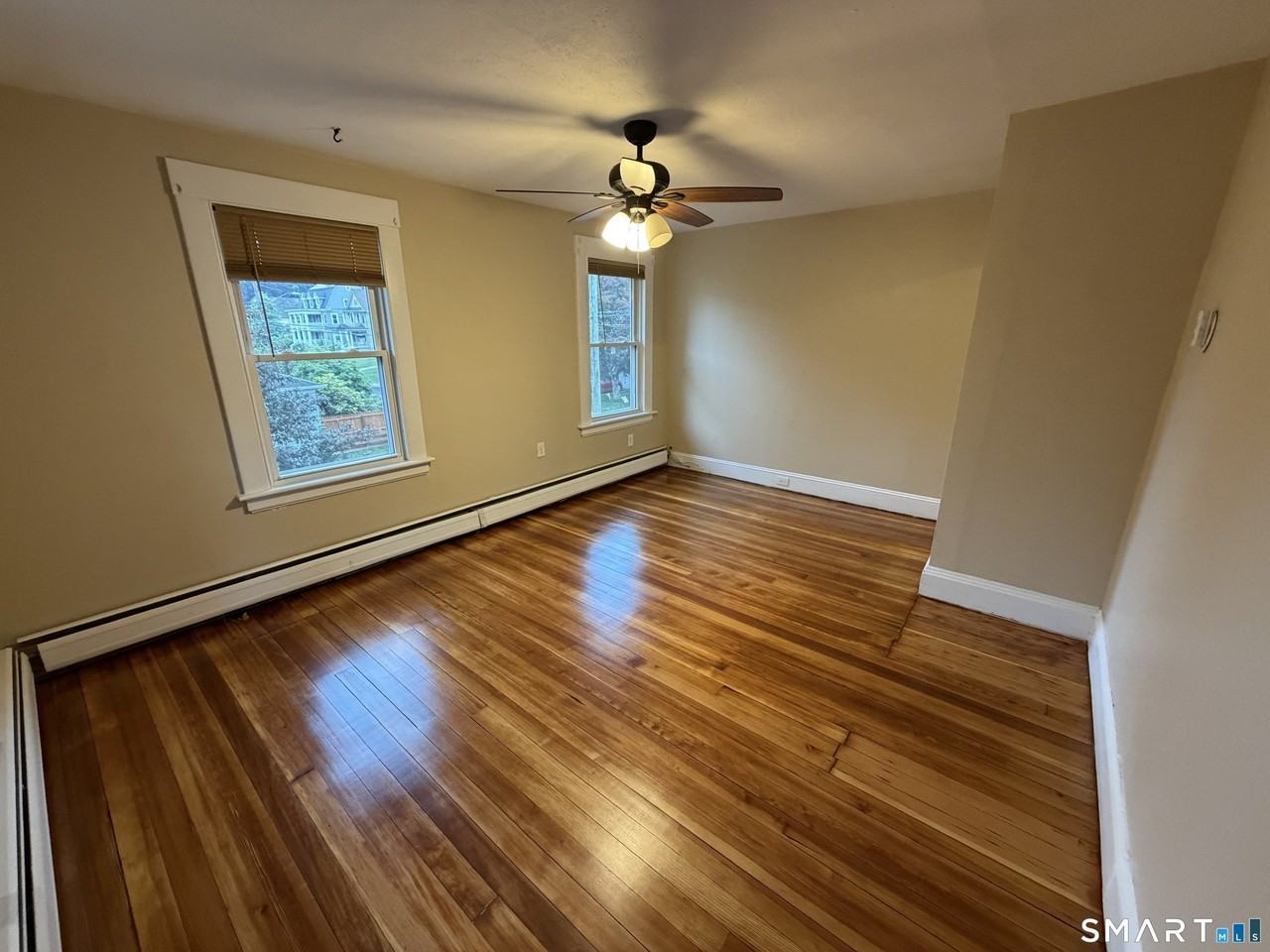 285 Hillside Ave - Photo 7 of 14
