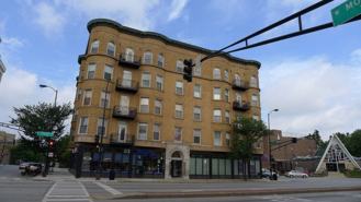 36 S Ashland Ave - Photo 1 of 1
