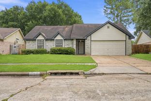 22039 Rivermead Dr - Photo 1 of 1