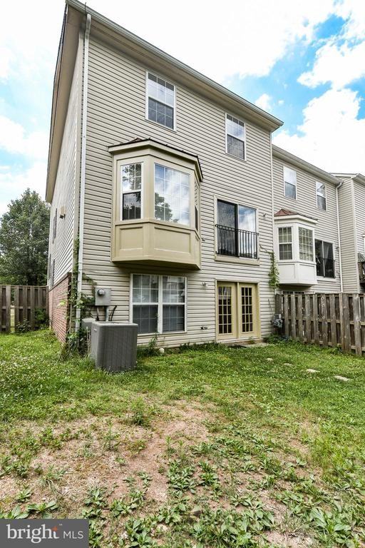 13100 Watchwood Ln - Photo 2 of 33