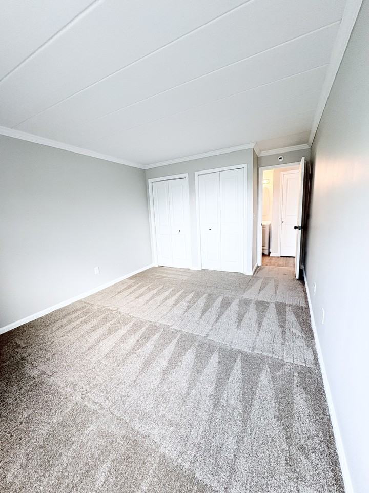 408C Mcknight Cir #C408 - Photo 7 of 16