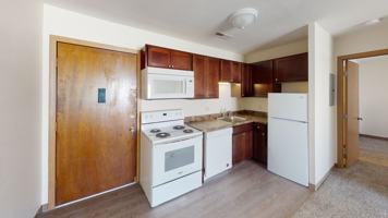 featured image of 137 Hyland Ave