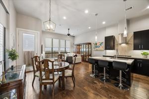 featured image of 2410 Couch St