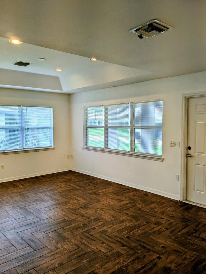 1804 Blue Heron Ln - Photo 5 of 26