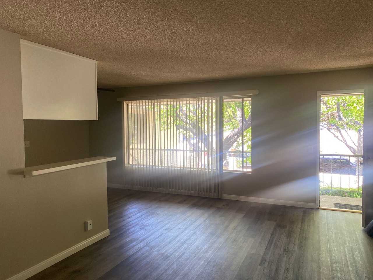 3460 Preble Ave - Photo 2 of 19