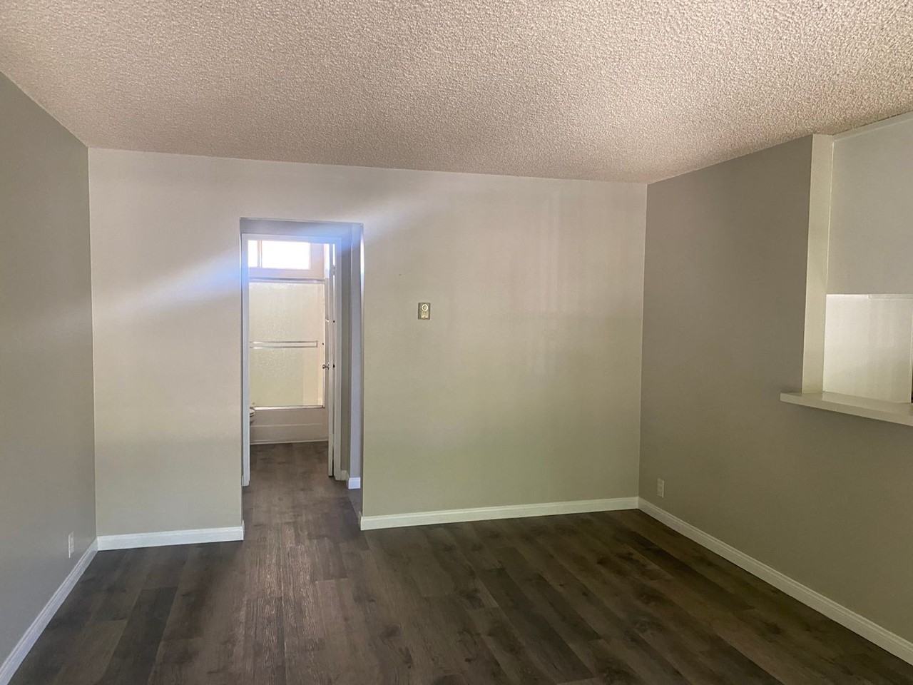 3460 Preble Ave - Photo 7 of 19