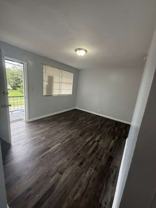 1305 W 6th St #1-4 - Photo 1 of 1